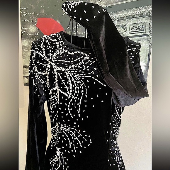 🆕 Vietnamese Tet Ao Dai, High Quality- Glamorous beadings, Double Layers XXL - Picture 3 of 7